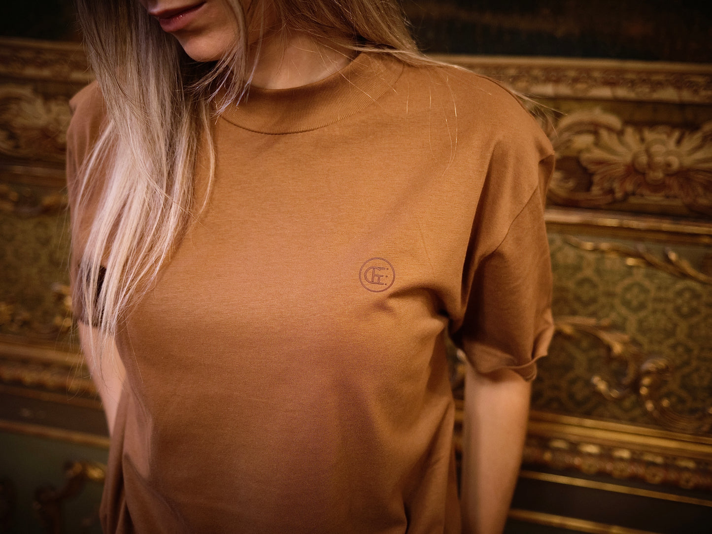 T-SHIRT CON LUPETTO IN JERSEY DI COTONE