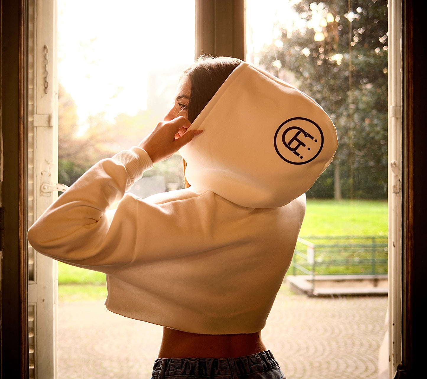 CROPPED SWEATSHIRT OVERSIZE GARZATO A TAGLIO VIVO
